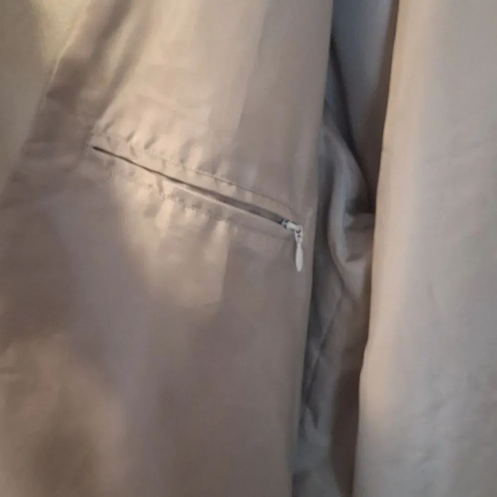TravelSmith womens 100% silk shirt jacket blazer shaket khaki tan size XL - Picture 4 of 6